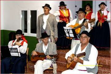 Taror parrandea a La Navidad en La Breña/TA.